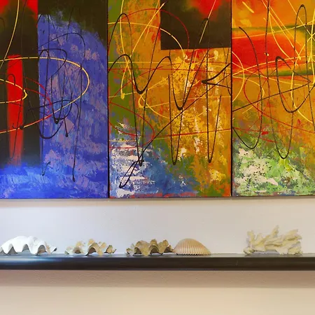 Casa Elena 莫内利亚